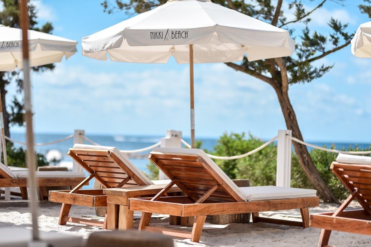 Best clubs for daybeds and cabanas