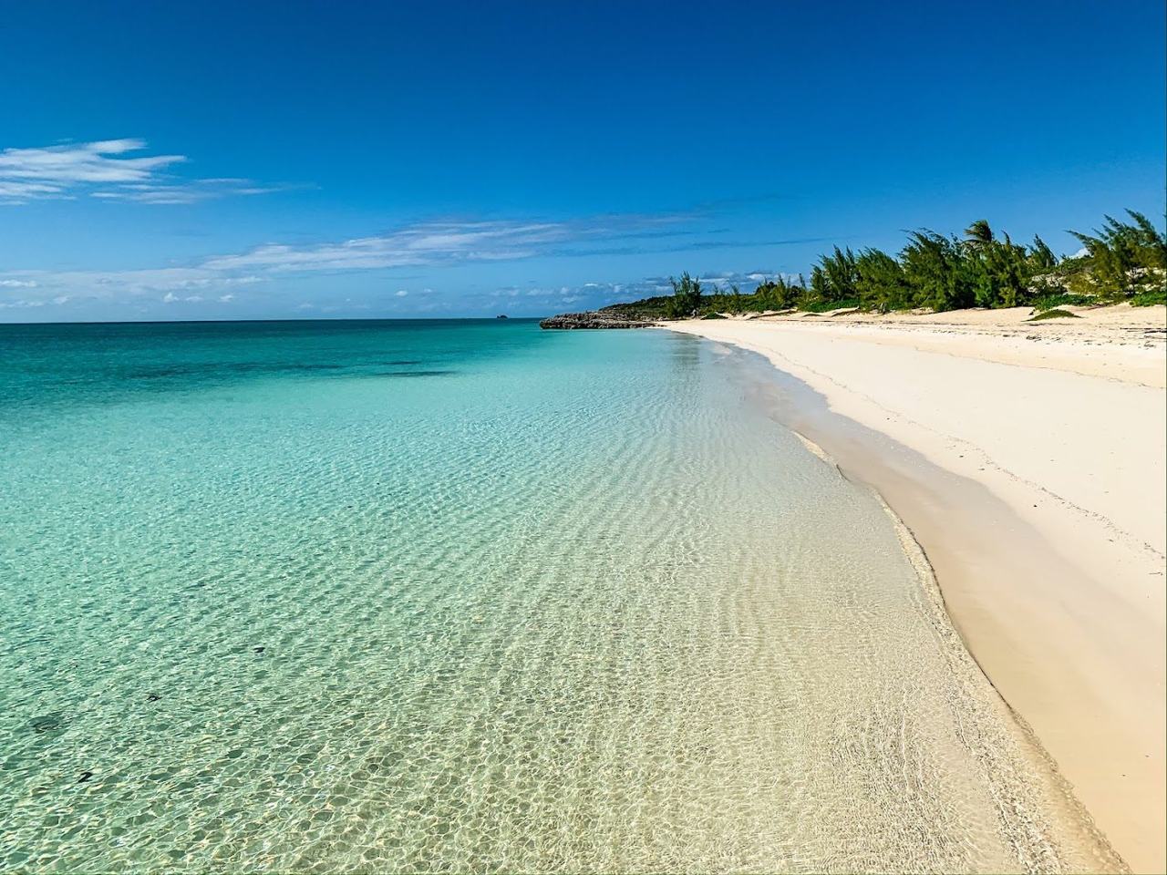 Taylor Bay sheltered shallow flats on the calm south side of Providenciales